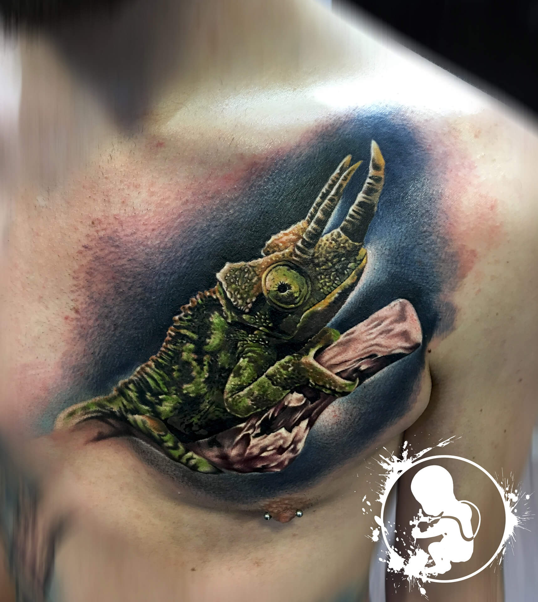 Chameleon | Thomas | Newborn Tattoo Wolfratshausen